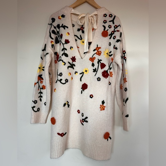 NWT Anthropologie Floral Appliqué Embroidered Cream Sweater Tunic Mini Dress - Picture 4 of 12